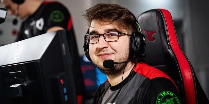 MOUZ — Vitality. Прогноз на матч CS:GO (8 октября 2022 года)