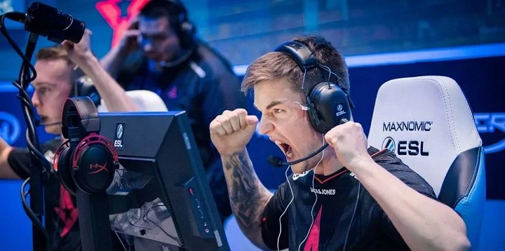 Bad News Eagles — Astralis. Прогноз на матч CS:GO (17 ноября 2022 года)