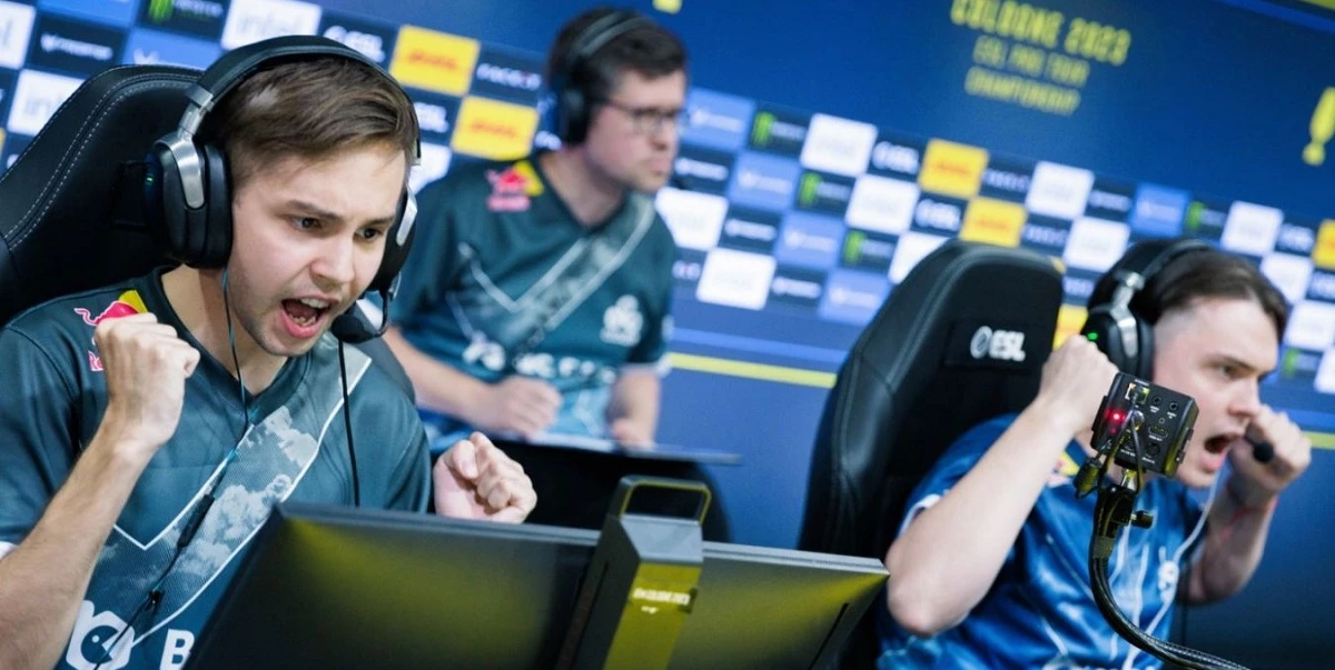 Cloud9 — Fnatic. Прогноз и ставки на матч CS:GO (16 августа 2023 года)