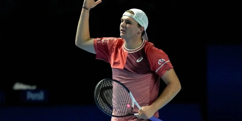 Штрикер — Нарди. Прогноз и ставки на матч Next Gen ATP Finals (29 ноября 2023 года)
