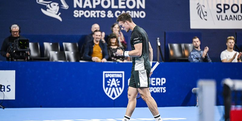 Хирон — Лехечка. Прогноз и ставки на матч ATP Антверпен (20 октября 2024 года)
