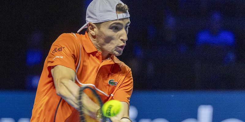 Умбер — Накашима. Прогноз и ставки на матч ATP Париж (28 октября 2024 года)
