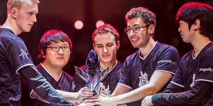 G2 Esports — Vitality. Прогноз на матч League Of Legends (2 августа 2019 года)